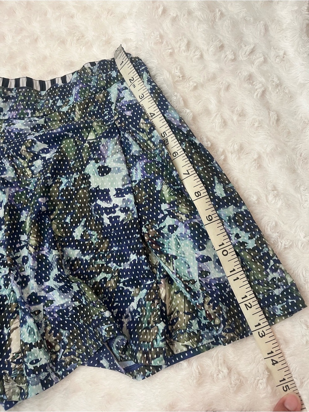 Lululemon Athletica Navy Multi Floral Athletic Shorts - Picture 7 of 9